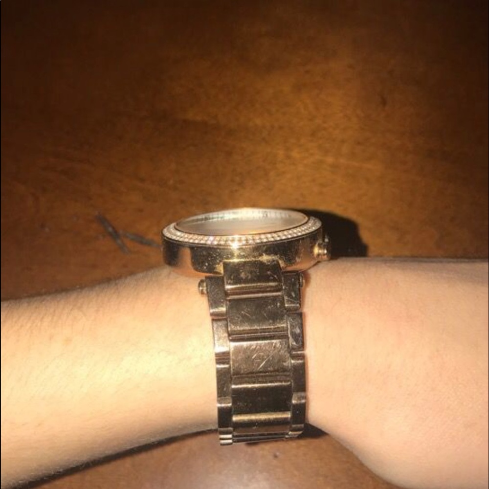 Watch - Picture 2 of 4